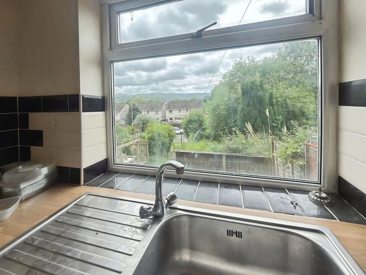 St Johns Terrace, Neath Abbey, Neath, photo 6