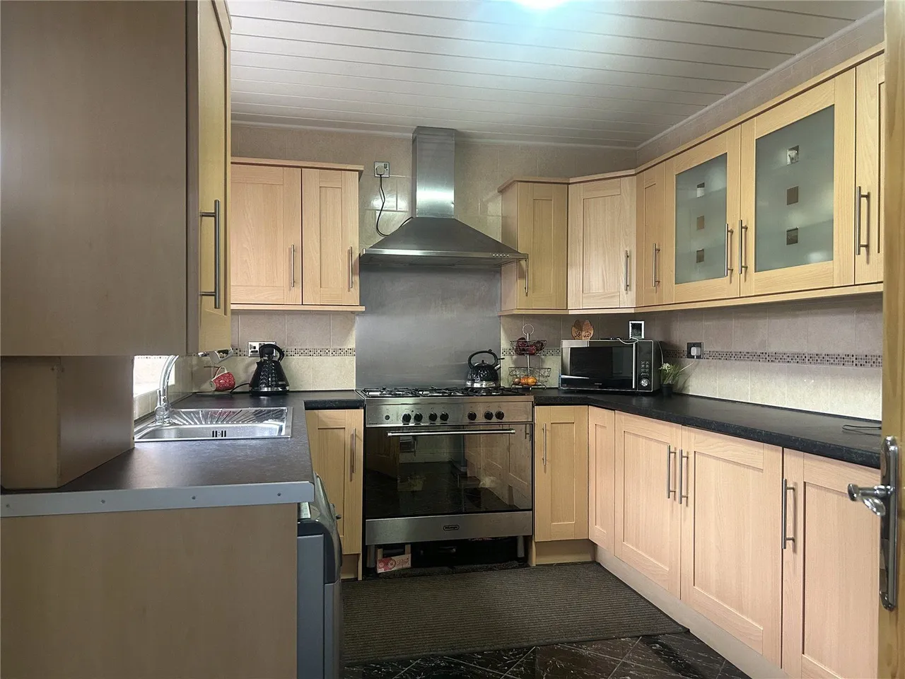 Brewerton Road, Clarksfield, OL4, photo 10