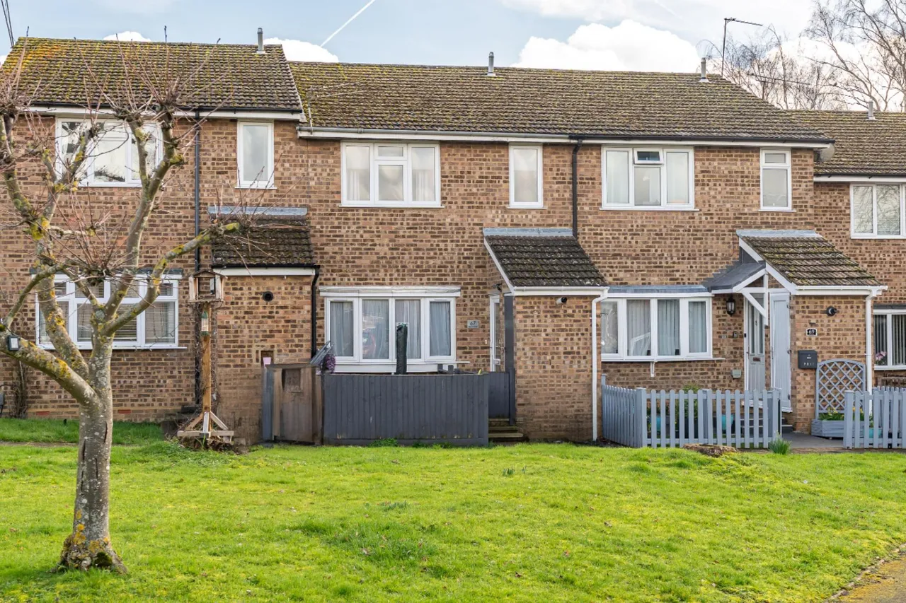 1 bed flat for sale — Briardale, WARE, Ware, SG12 0XE
