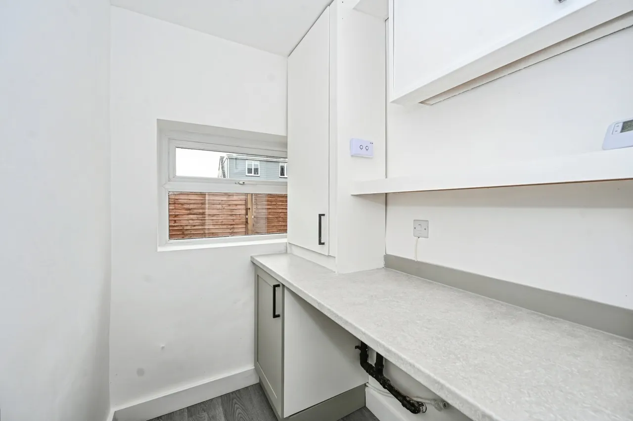 Bickershaw Lane, Abram, WN2, photo 6