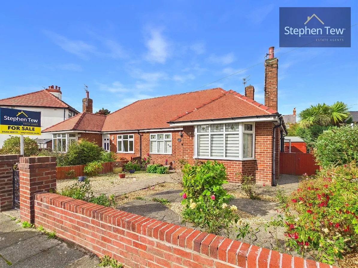2 bed house for sale, Welwyn Place, Thornton-Cleveleys, FY5