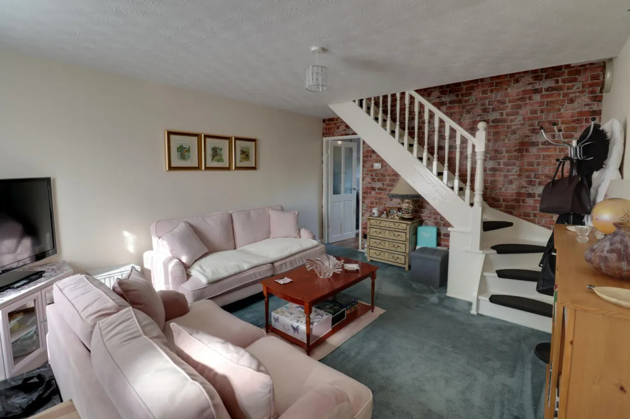 Woodend Close, Middlewich, photo 5