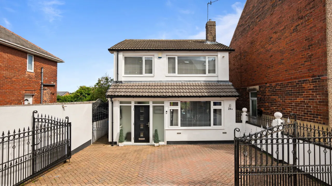 3 bed house for sale — Carlby Road, Stannington, S6 5HP