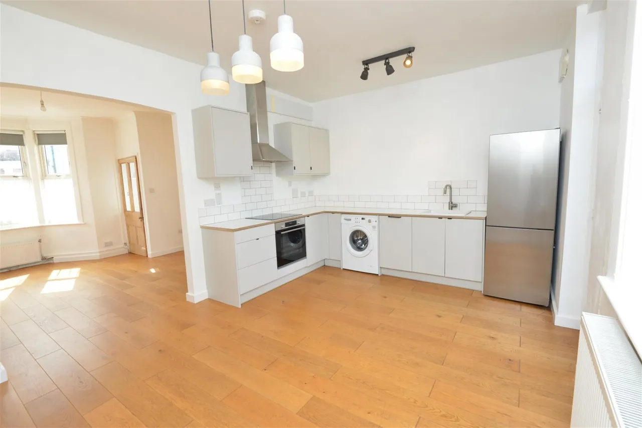 Church Avenue, Easton, Bristol BS5 6DY, photo 2