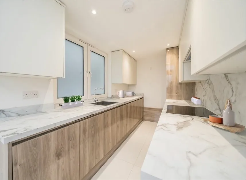 Eaton Drive, Kingston Upon Thames, KT2, photo 3