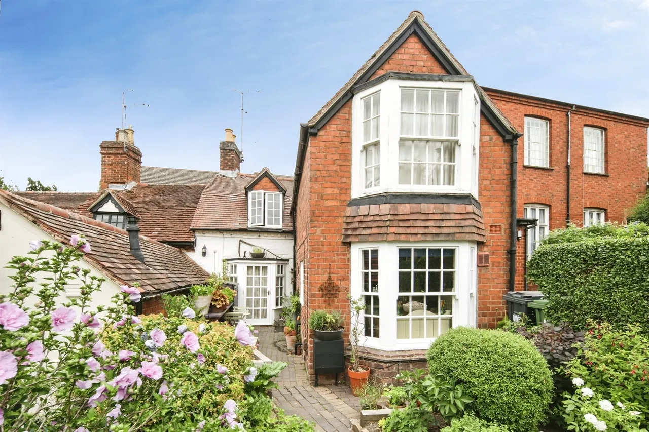 2 bed character property for sale, Bridge Street, Kenilworth, CV8