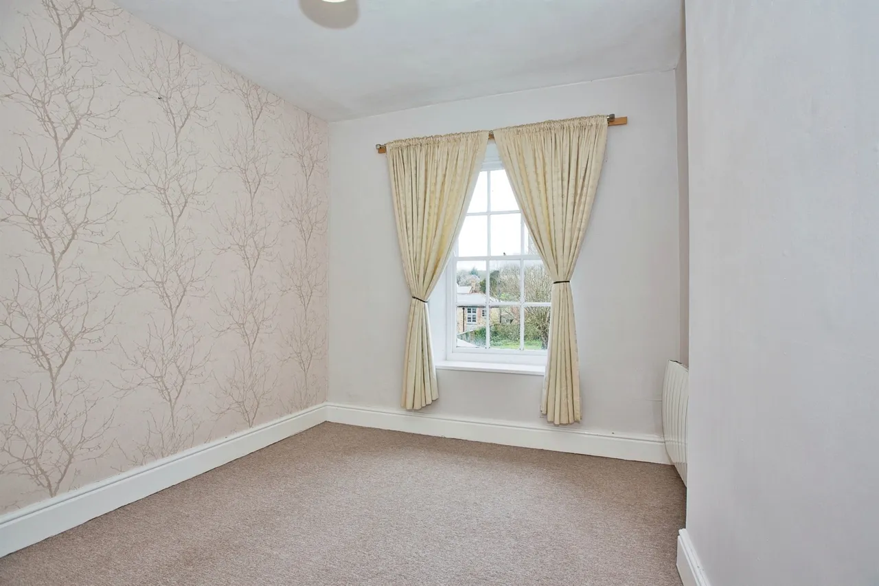 Market Square, Crewkerne, photo 12