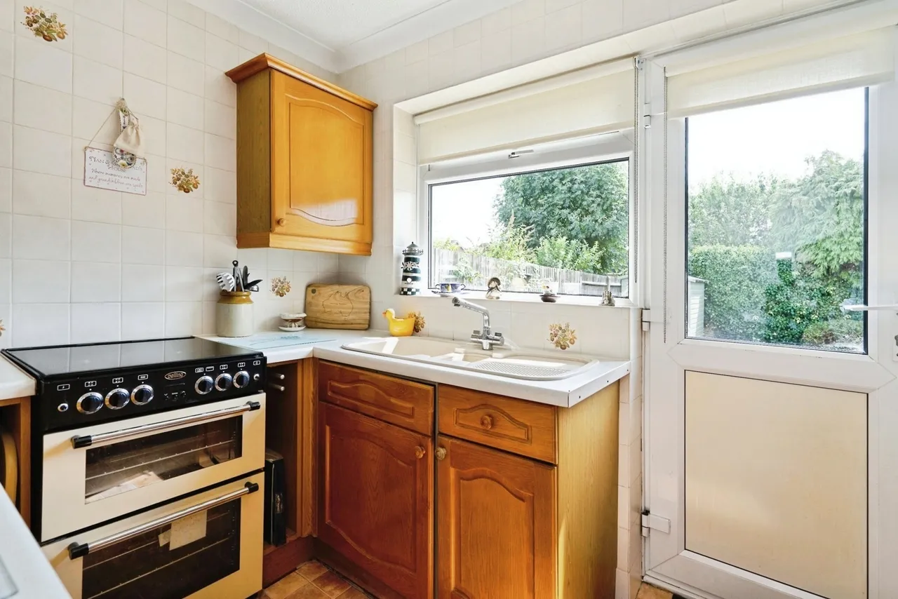 Newland Road, Upper Beeding, BN44, photo 3