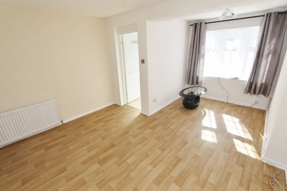 York Road, Ilford, IG1 3AD, photo 2