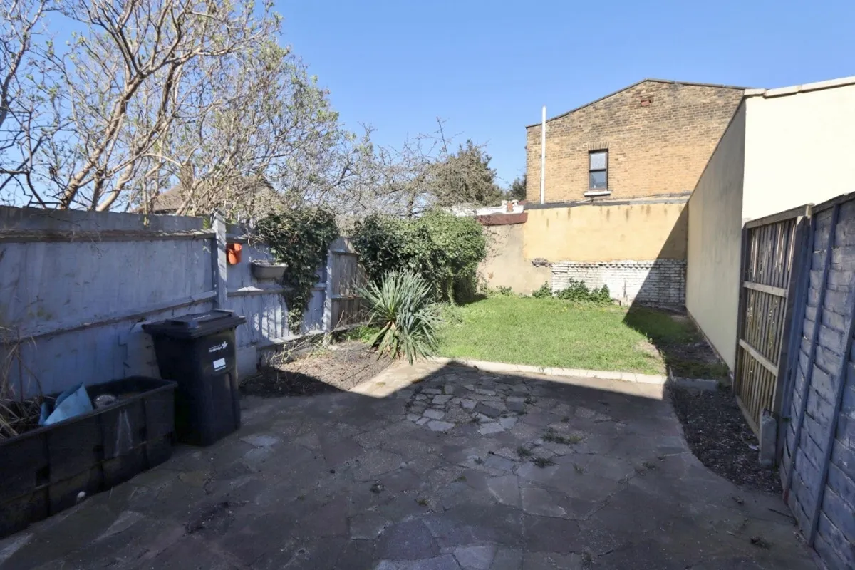 York Road, Ilford, IG1 3AD, photo 11