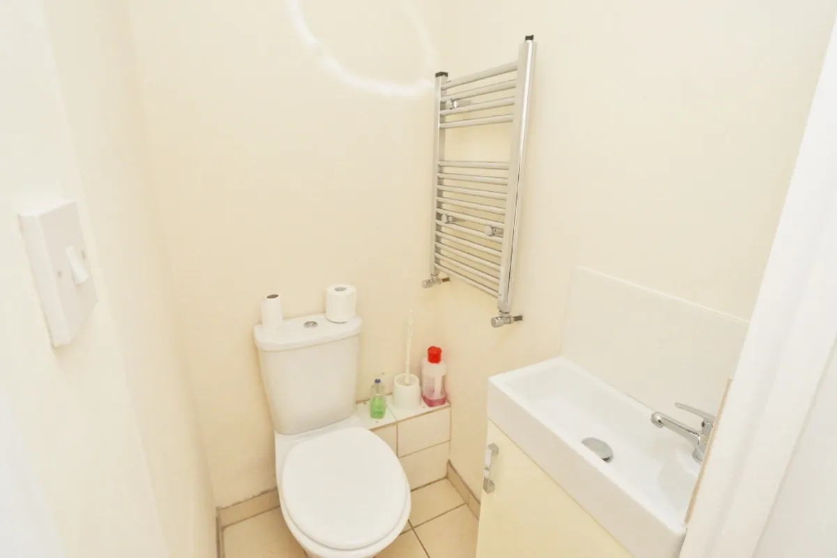 York Road, Ilford, IG1 3AD, photo 6