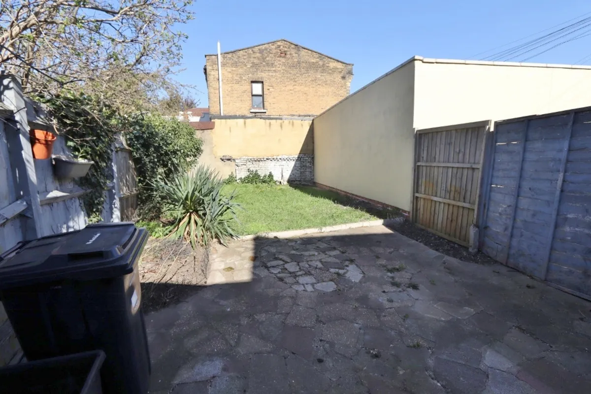 York Road, Ilford, IG1 3AD, photo 12