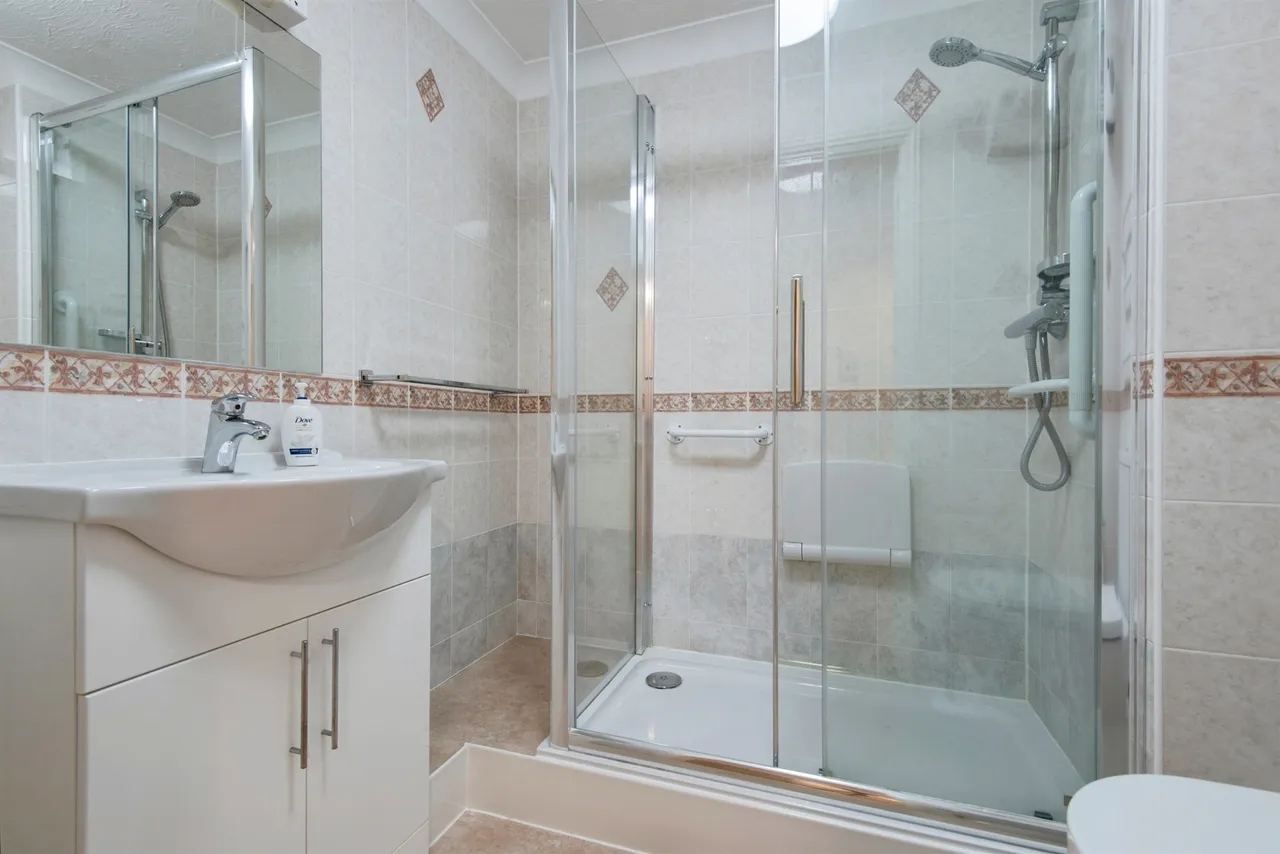 Fish Hill, Royston, photo 9