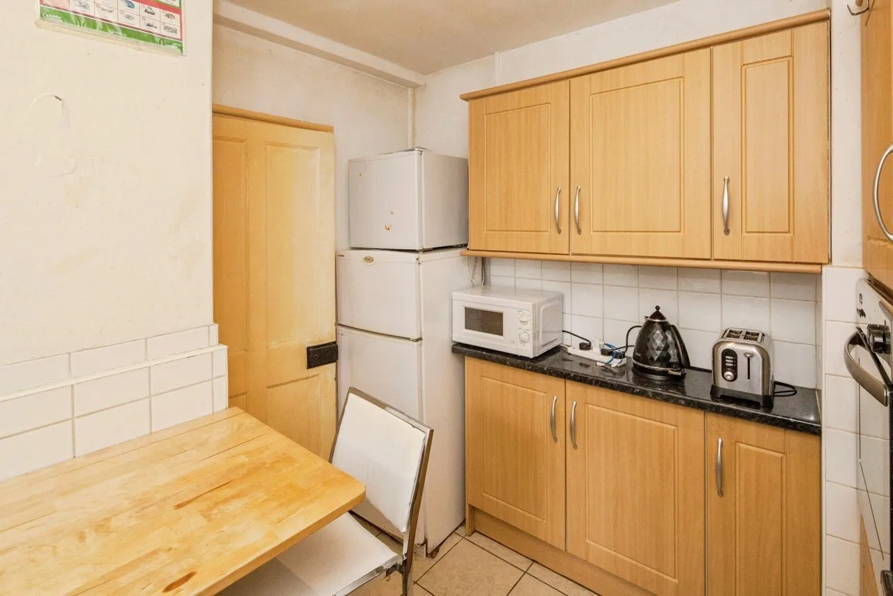 Albion Avenue, London, SW8, photo 2