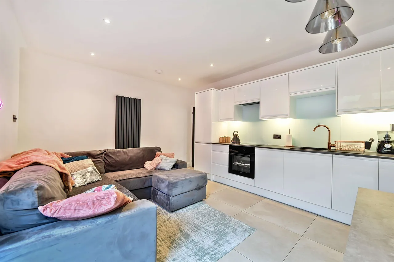 Gladstone Place, Brighton, BN2, photo 16