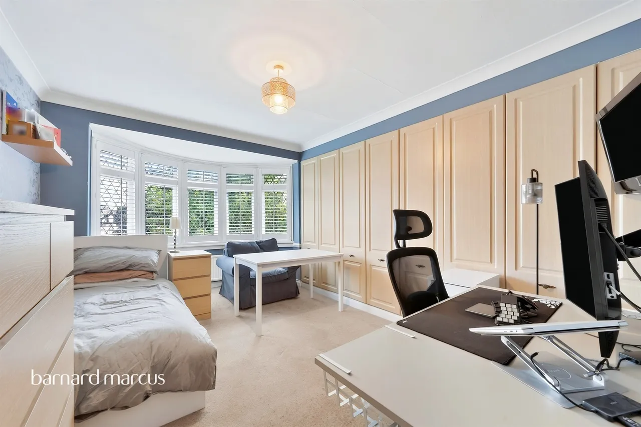 Collingwood Avenue, Surbiton, photo 7