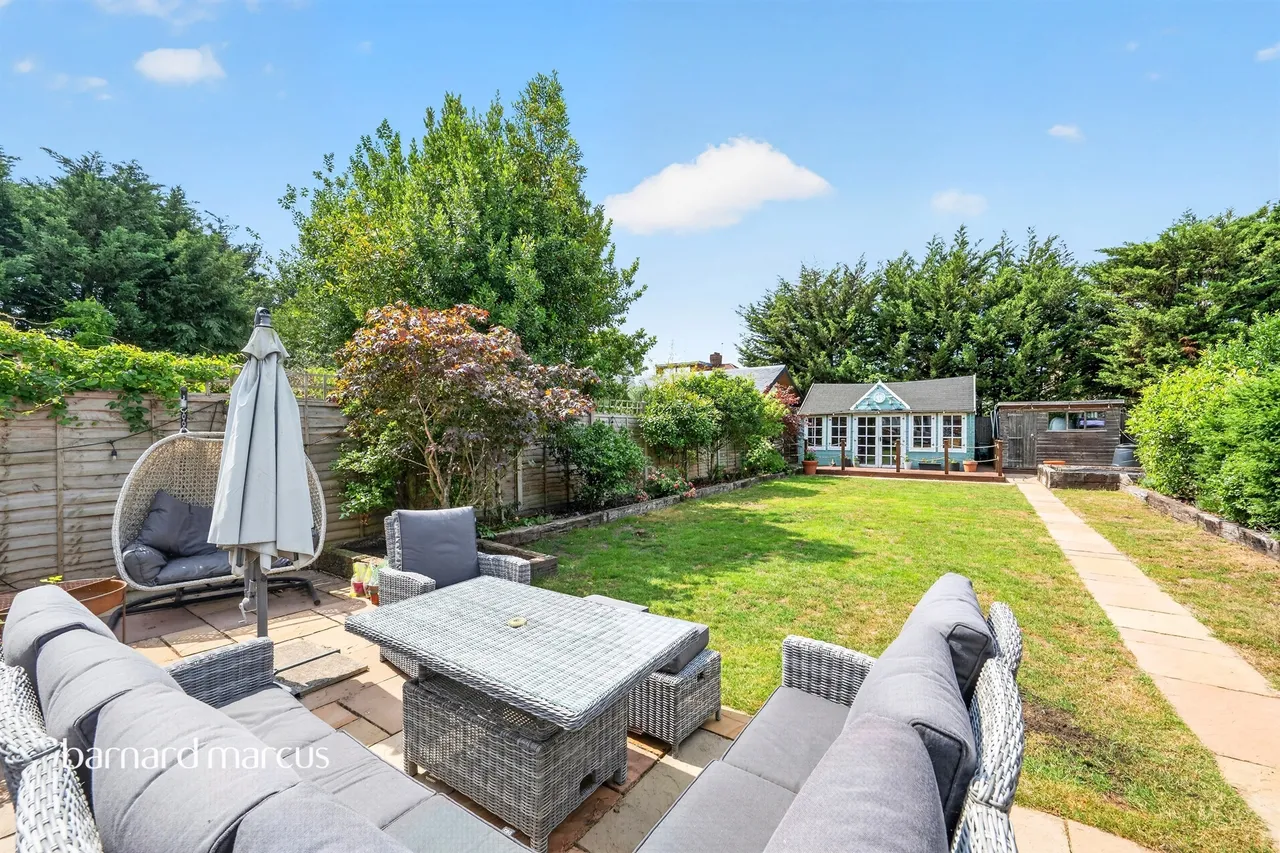 Collingwood Avenue, Surbiton, photo 5