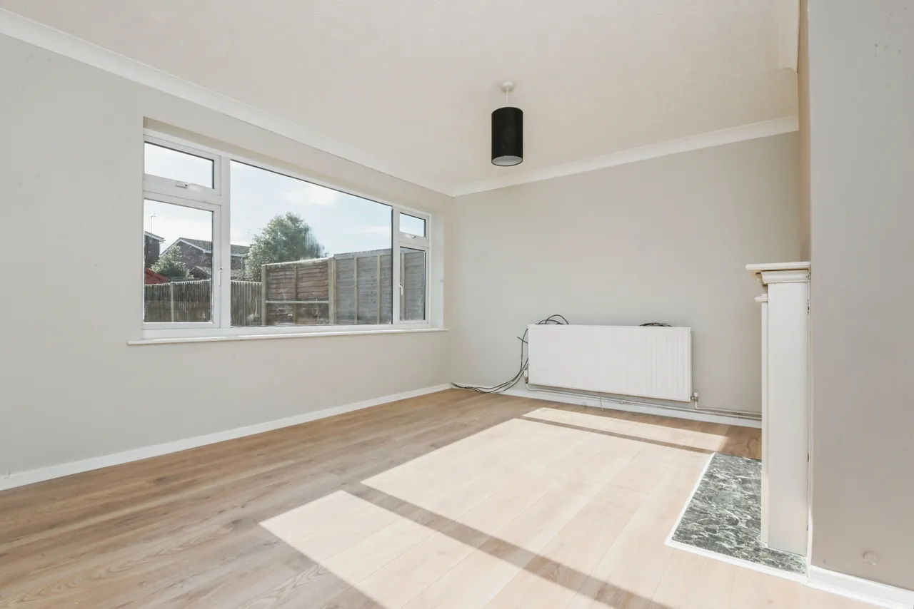 Linnets, Clacton-on-Sea, Essex, CO15, photo 4