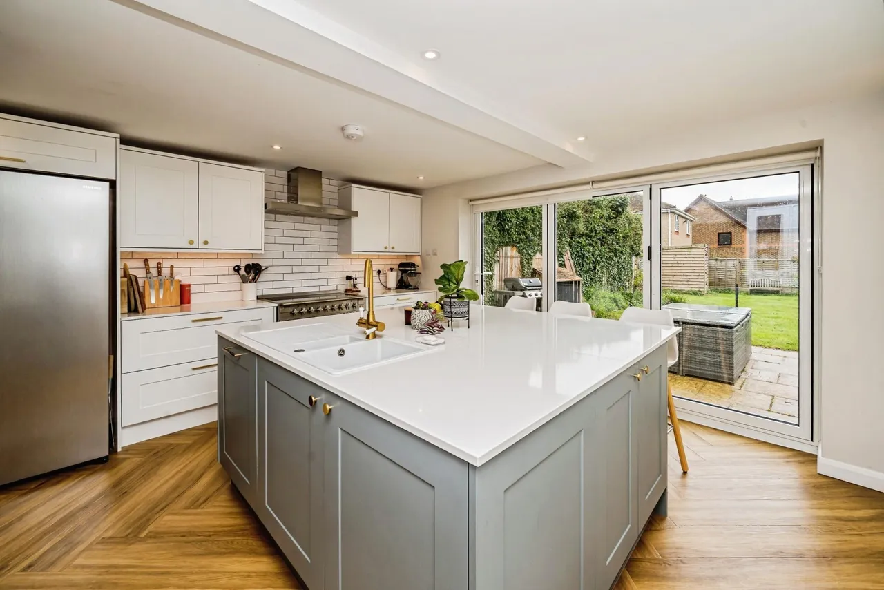 Lower Street, Aylesbury, HP22, photo 4
