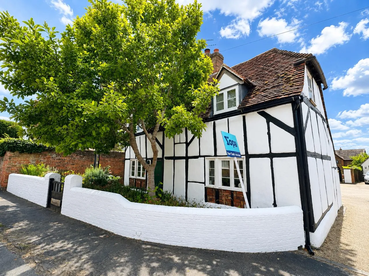 4 bed house for sale, Lower Street, Aylesbury, HP22