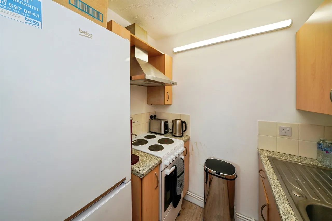 Montpellier Crescent, Wallasey, CH45, photo 16