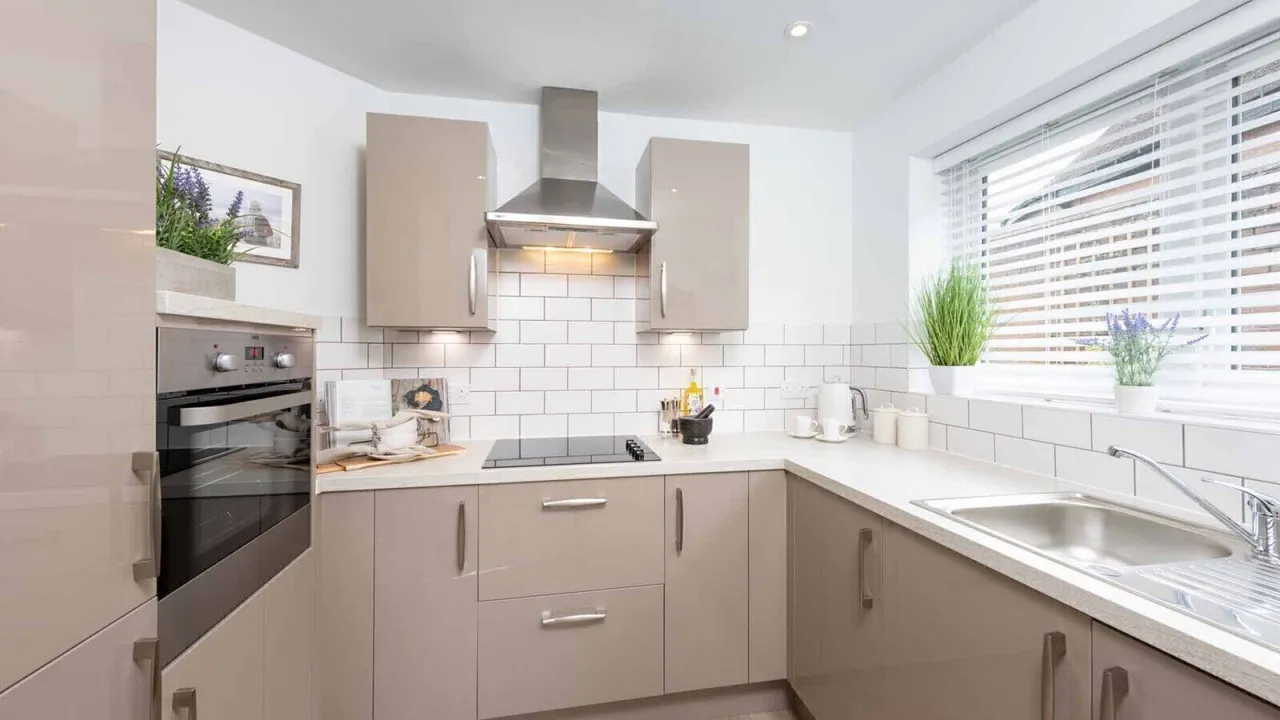 Greyhound Lane, Thame, OX9, photo 4