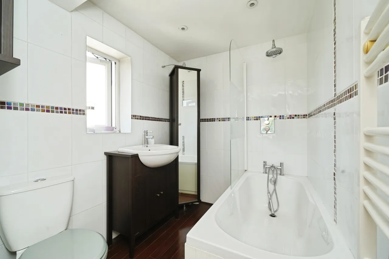 Ryebrook Road, Leatherhead, KT22, photo 9
