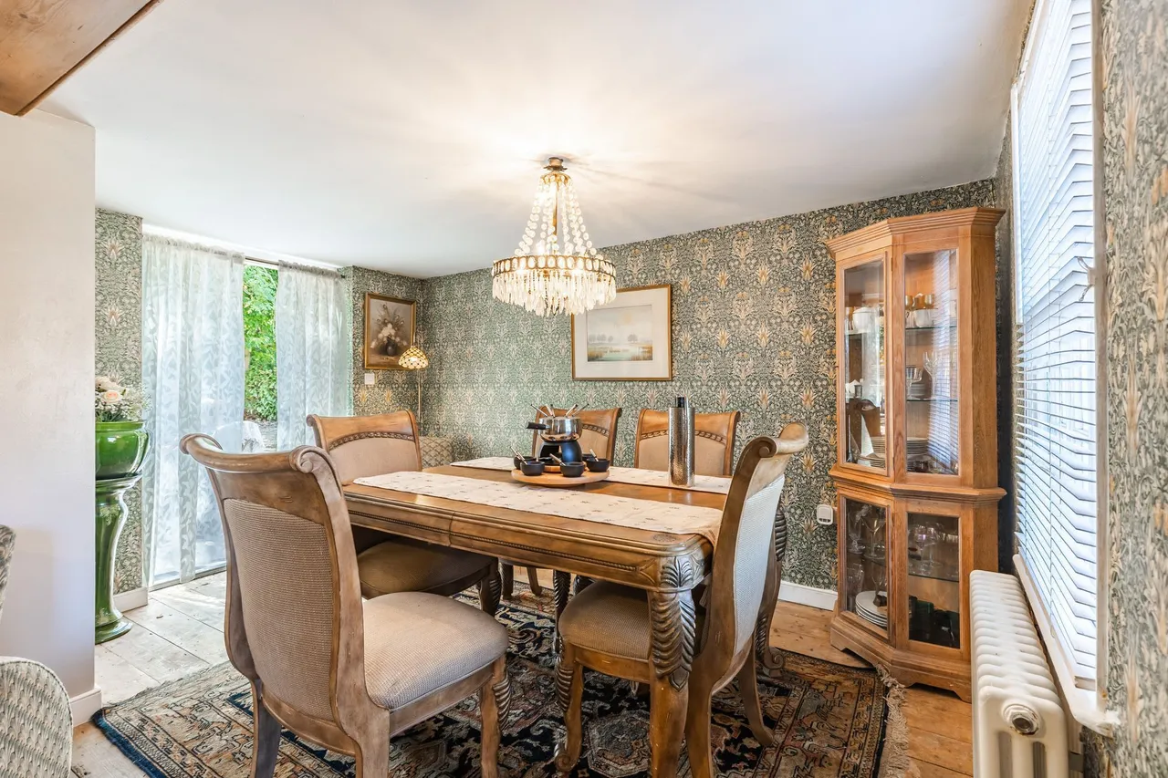 Characterful Grade II Period Property, photo 7