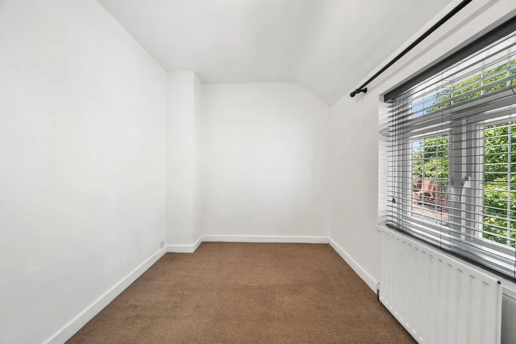 Grotto Road, Weybridge KT13 8PL, photo 6
