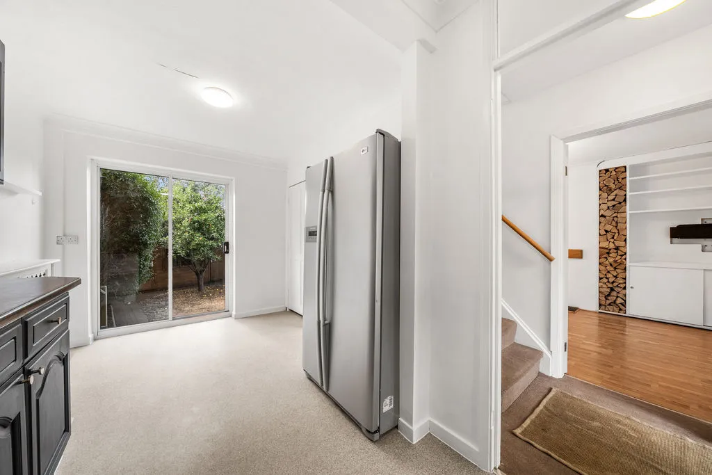 Grotto Road, Weybridge KT13 8PL, photo 4
