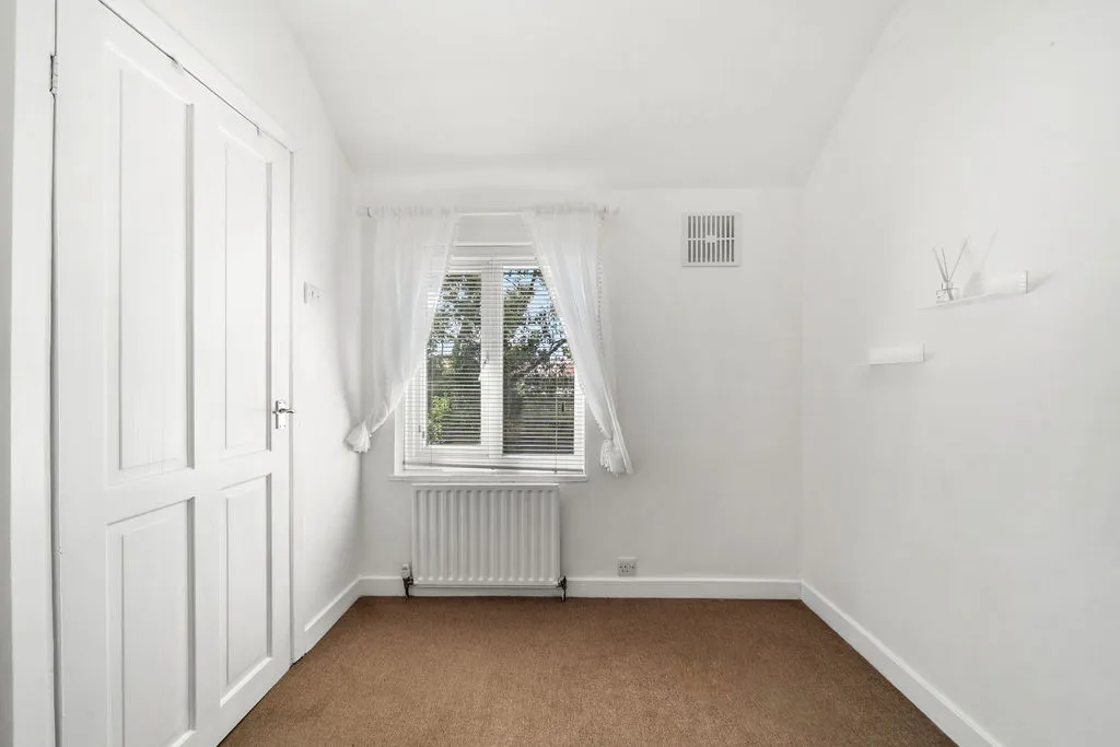 Grotto Road, Weybridge KT13 8PL, photo 7