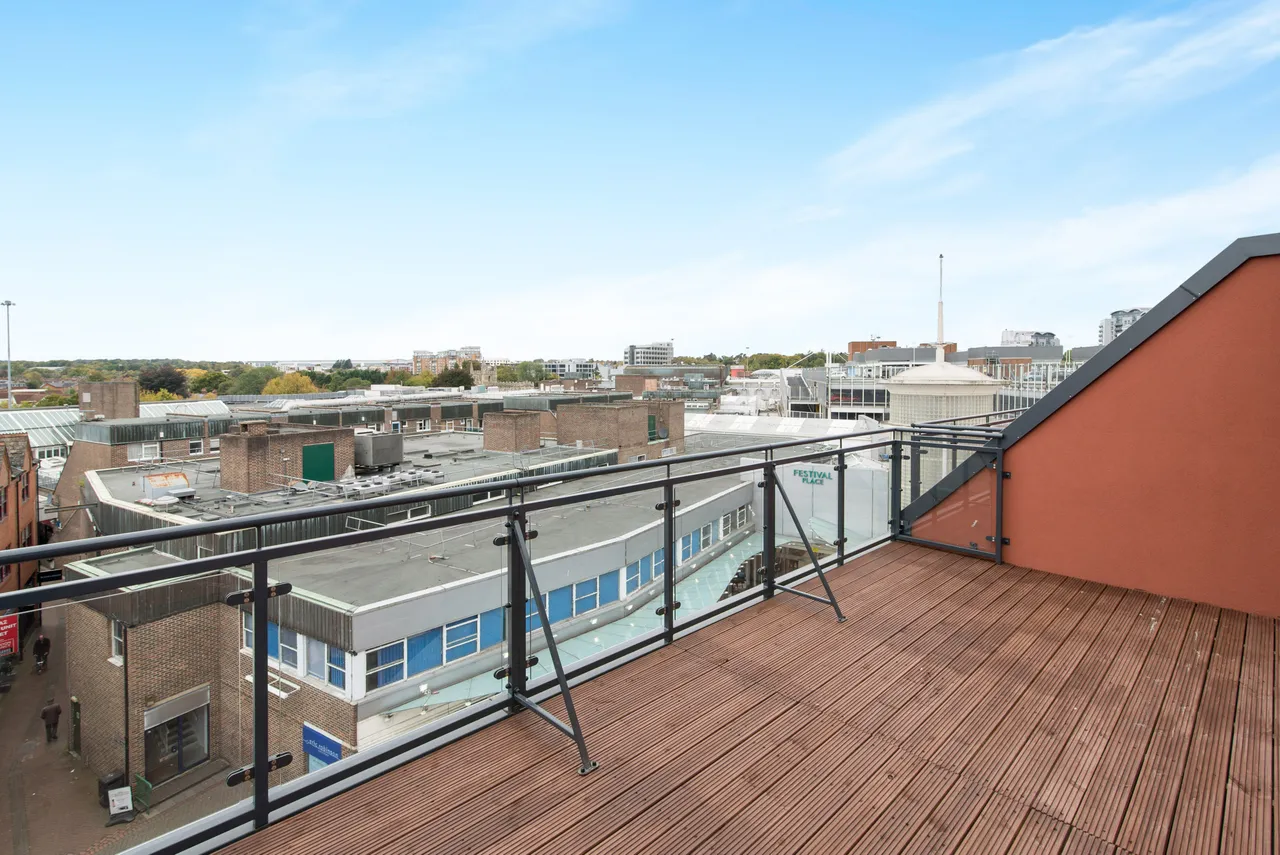 Festival Apartments, RG21, photo 7