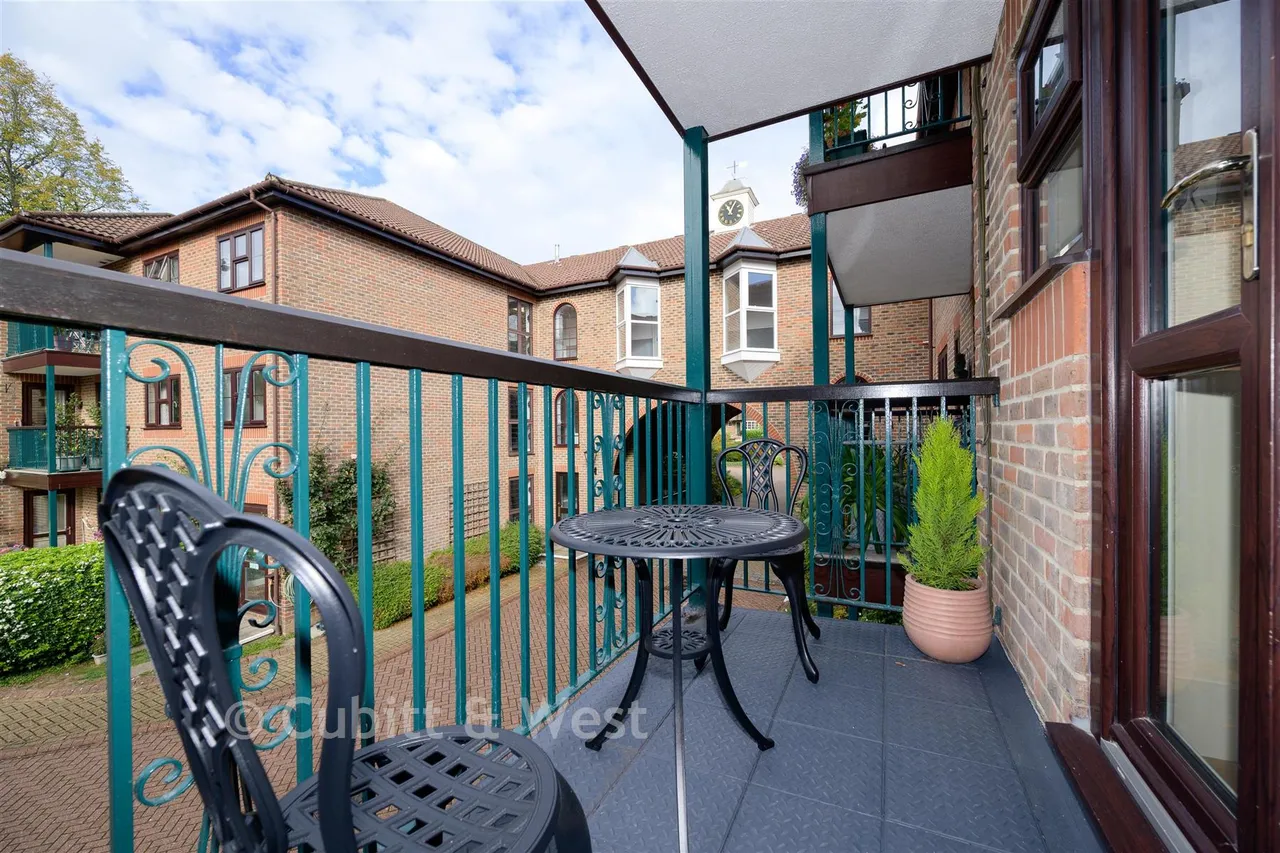 Wray Park Road, Reigate, RH2, photo 8