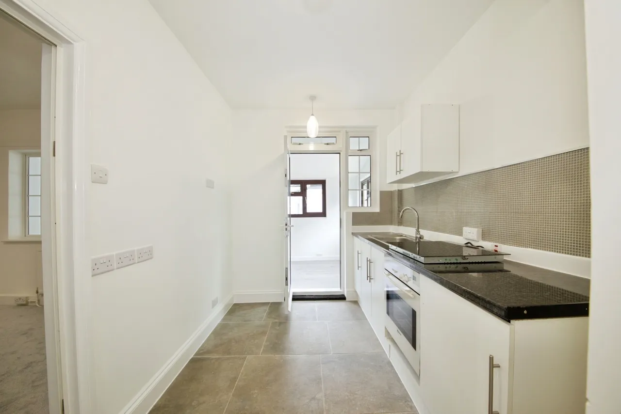 Rivulet Road, London, N17, photo 8