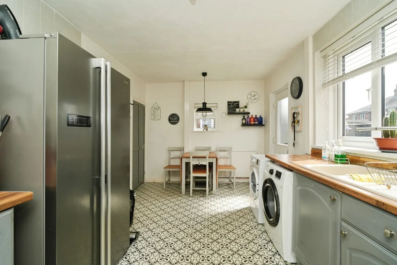 Clyde Terrace, Radcliffe, Manchester, Greater Manchester, M26, photo 2