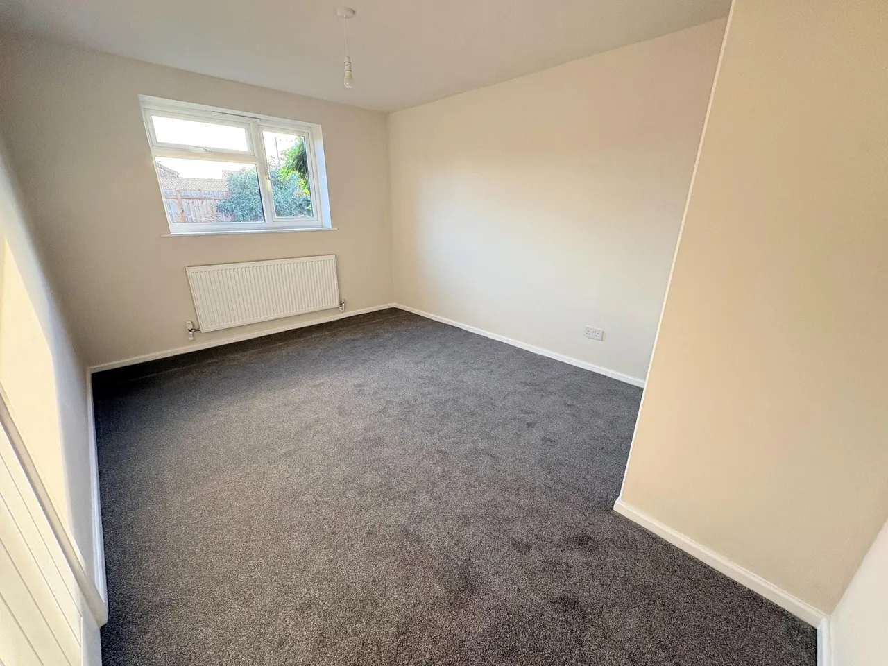 Juniper Gardens, Bingham, NG13, photo 7