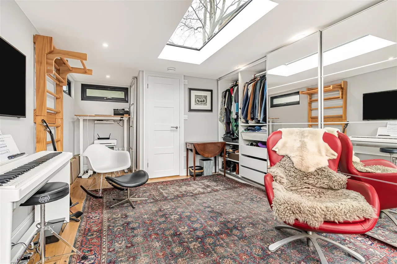 Cherry Hinton Road, Cambridge, CB1, photo 17