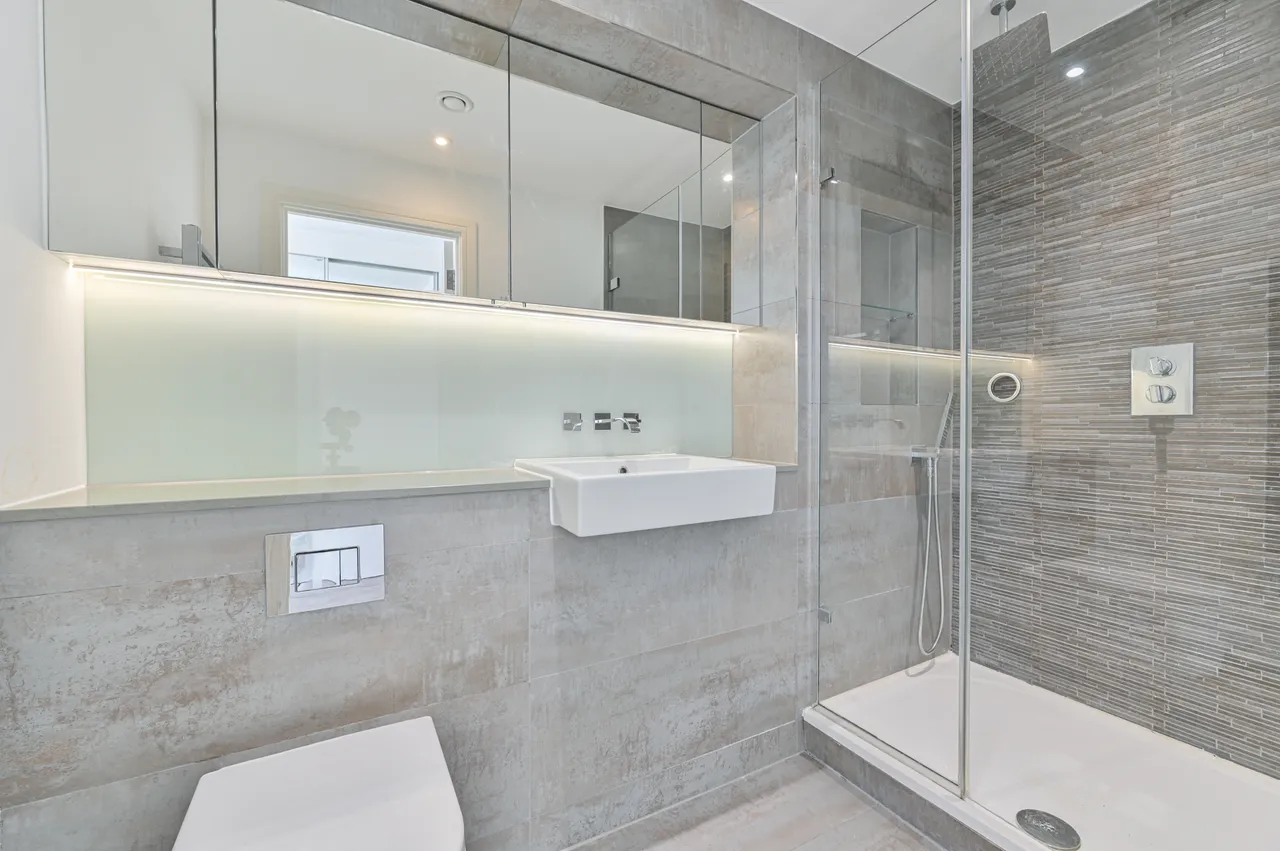 Apartment 18, 3 Gaumont Place, London, photo 9