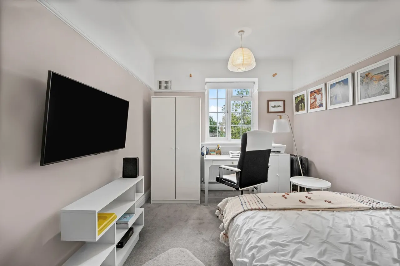Kew Road, Richmond, TW9, photo 7