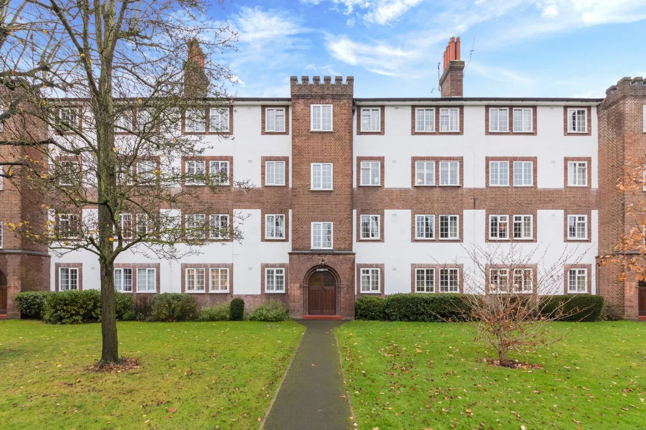 Kew Road, Richmond, TW9, photo 12