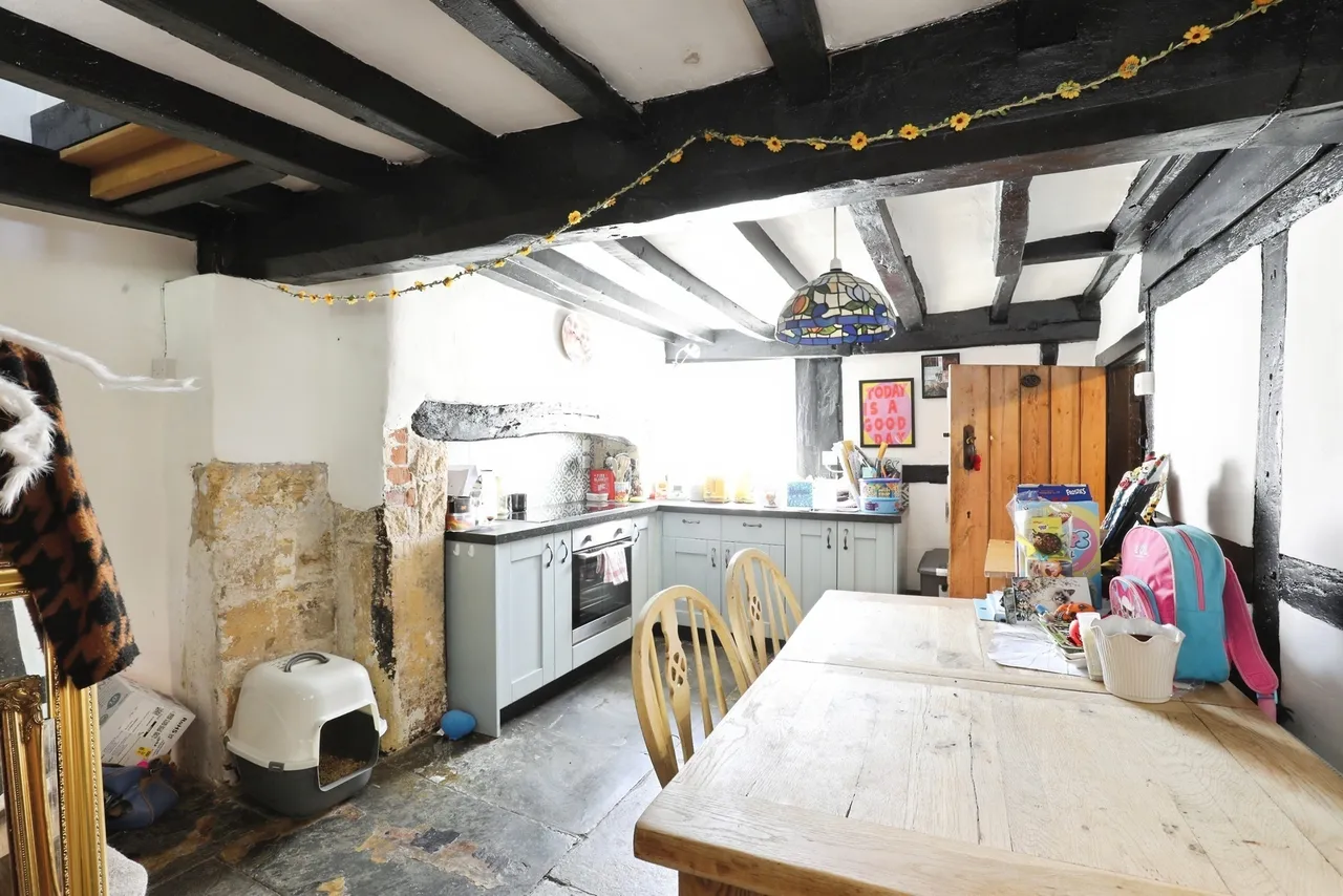 Evesham Road, Norton, WR11, photo 4