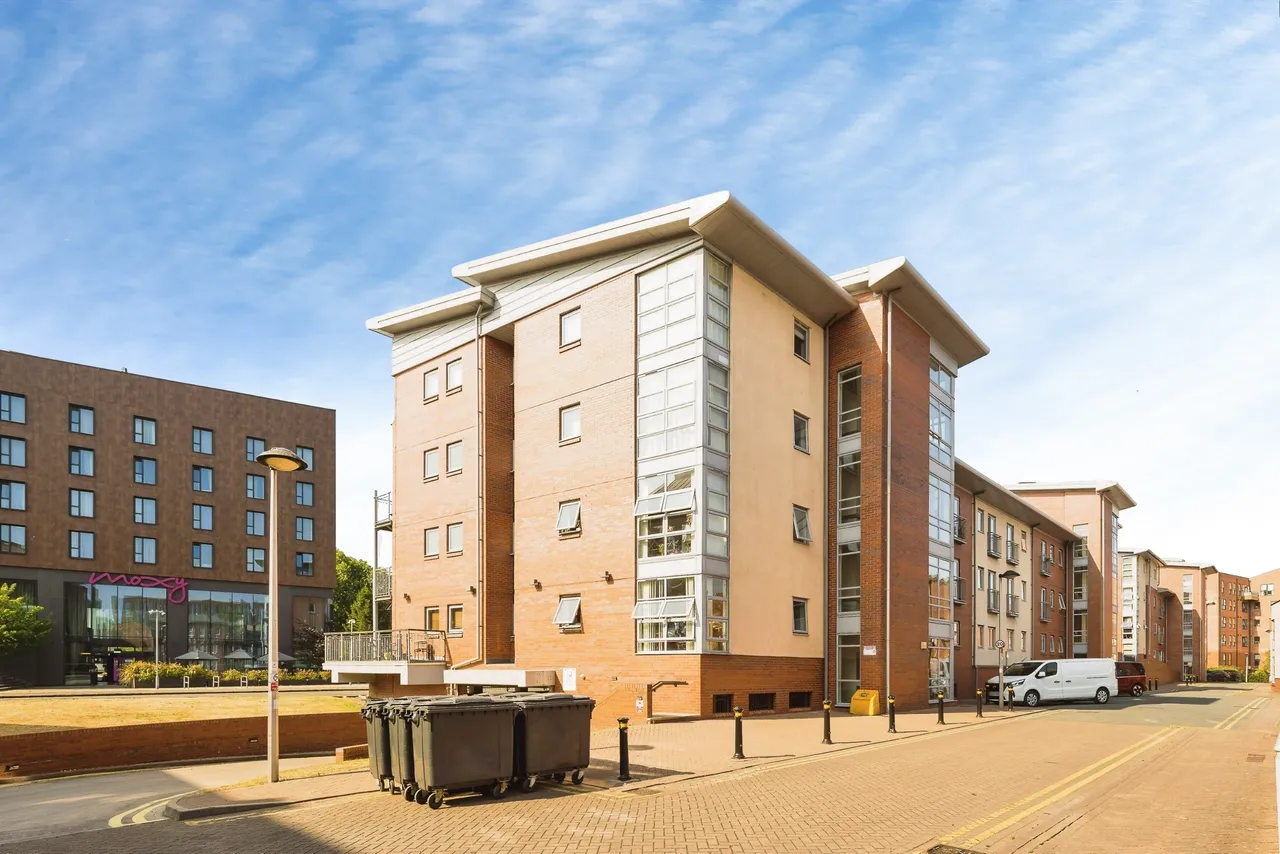 Shot Tower Close, Chester, photo 2
