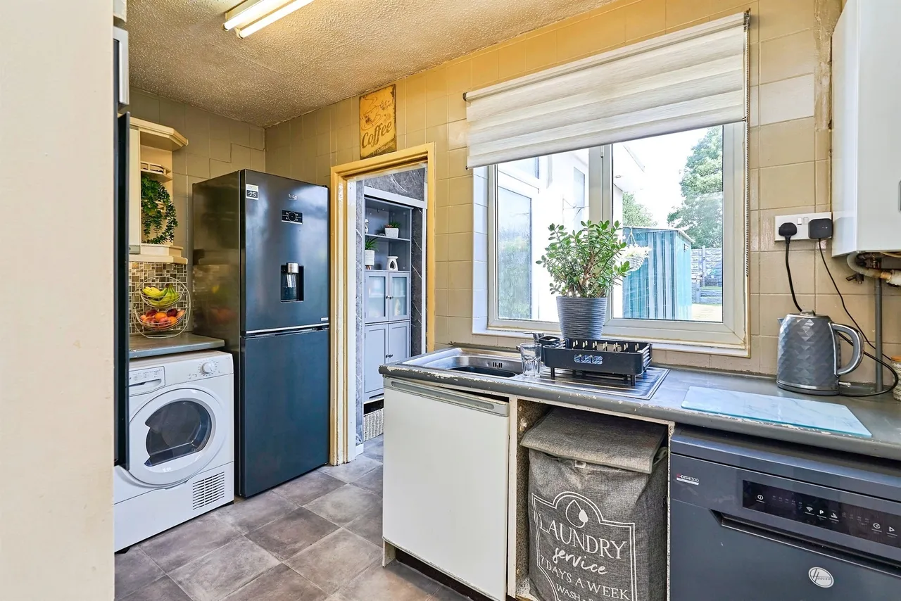 Booth Road, Wednesbury, WS10, photo 11