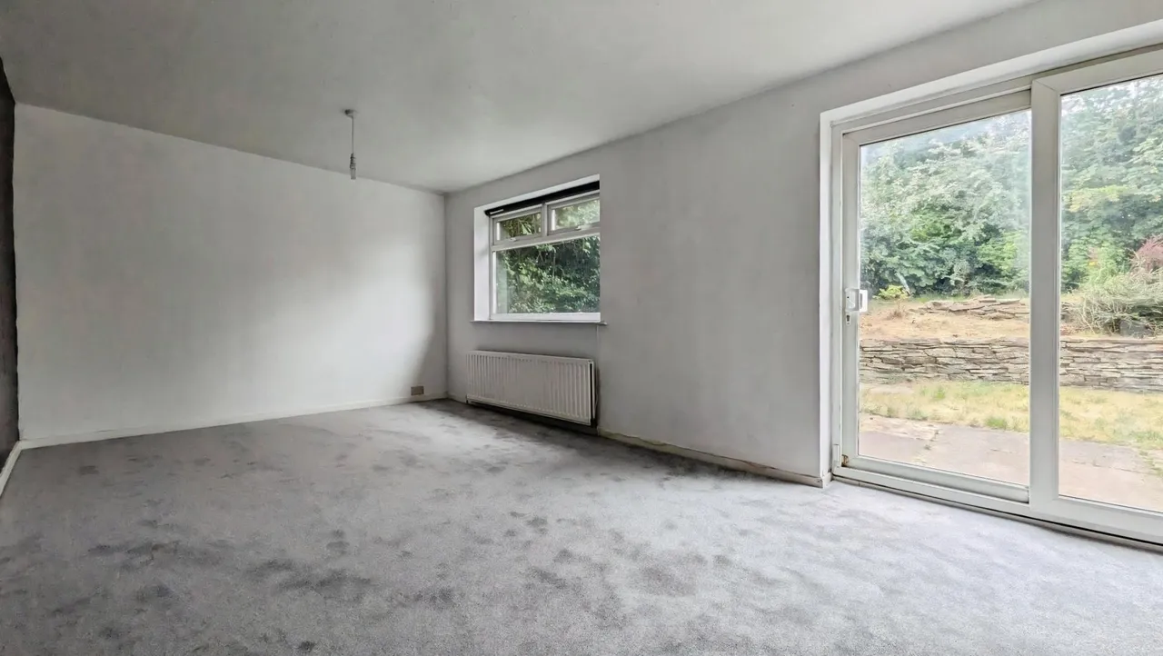 Denhill Drive, Springhead, OL4, photo 6
