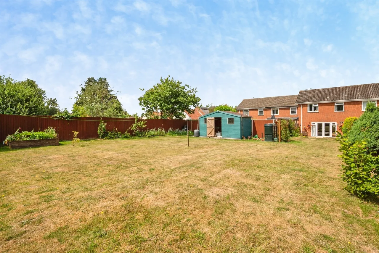 Thrigby Road, Filby, Great Yarmouth, photo 3