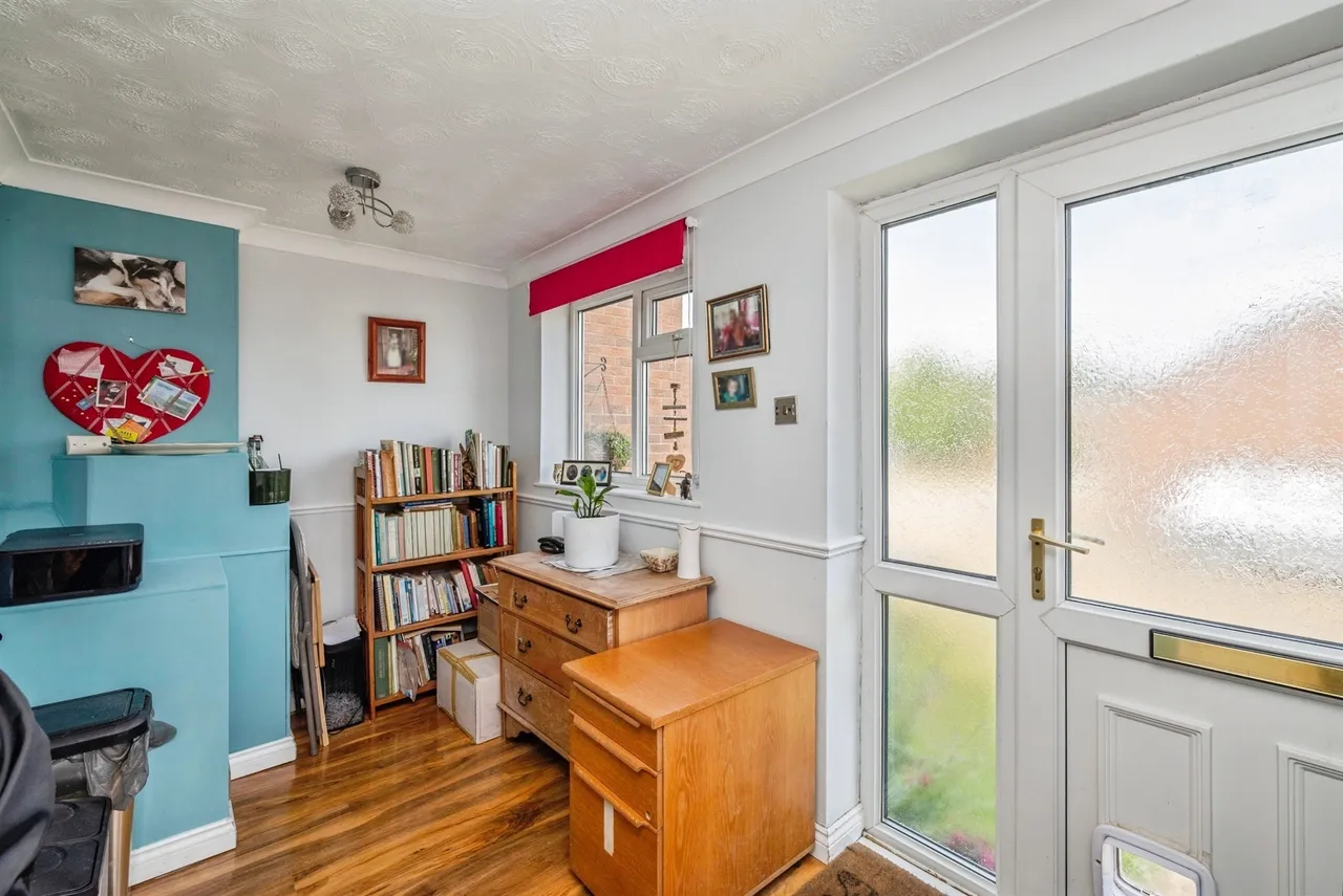Thrigby Road, Filby, Great Yarmouth, photo 8