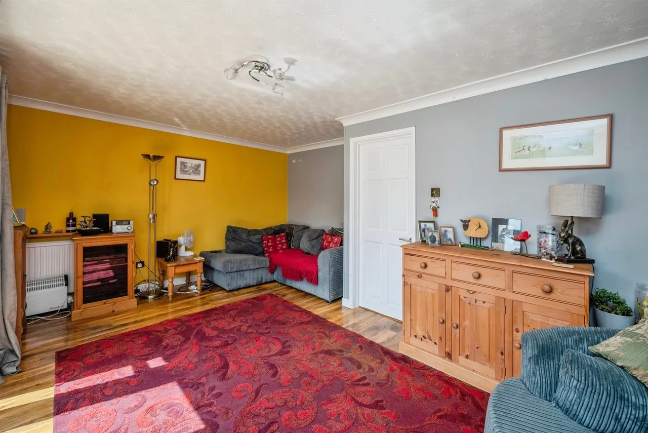 Thrigby Road, Filby, Great Yarmouth, photo 7