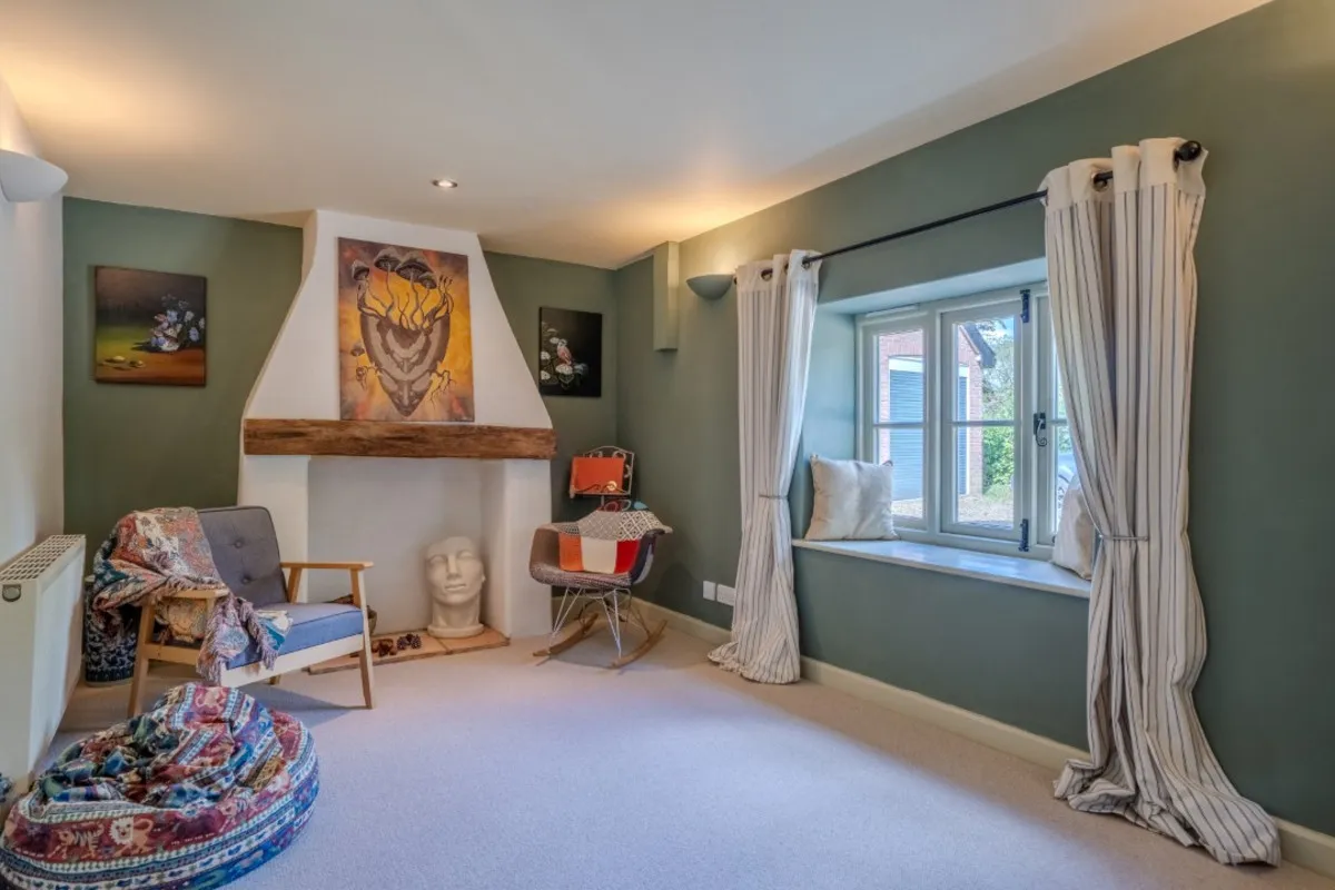 The Green, Norwich, NR15, photo 12