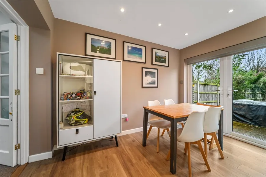 with 3 bedrooms in Saffron Walden, CB10, photo 28