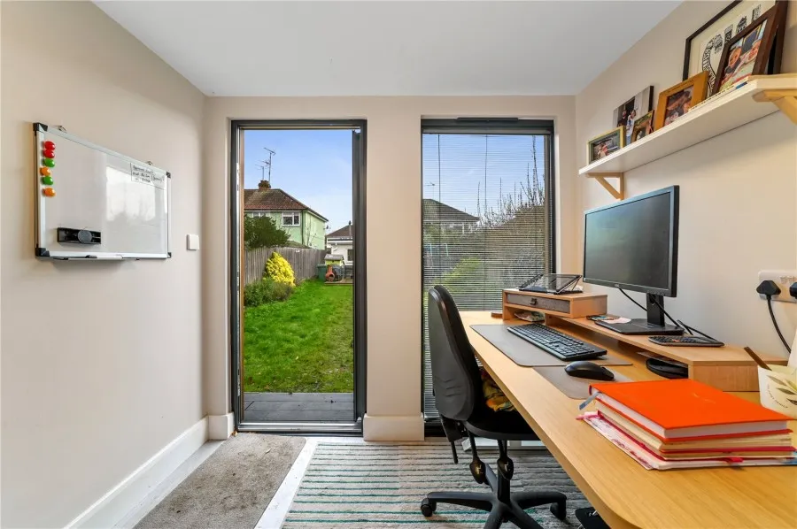 with 3 bedrooms in Saffron Walden, CB10, photo 22